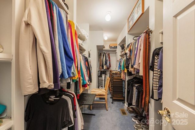 5134 Dunes Court, Charlotte, NC 28226