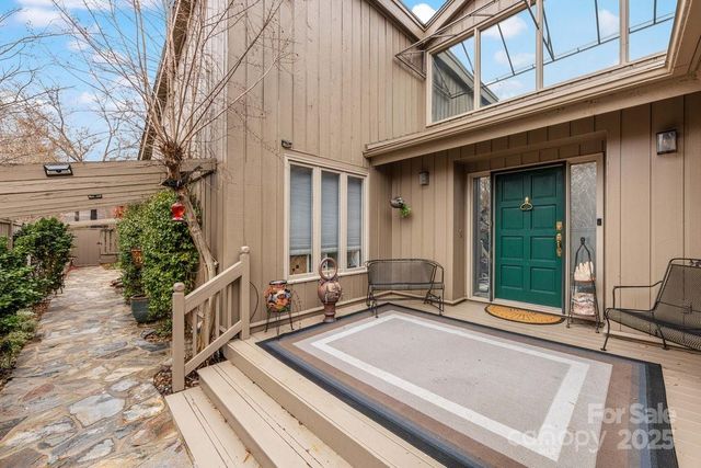 5134 Dunes Court, Charlotte, NC 28226