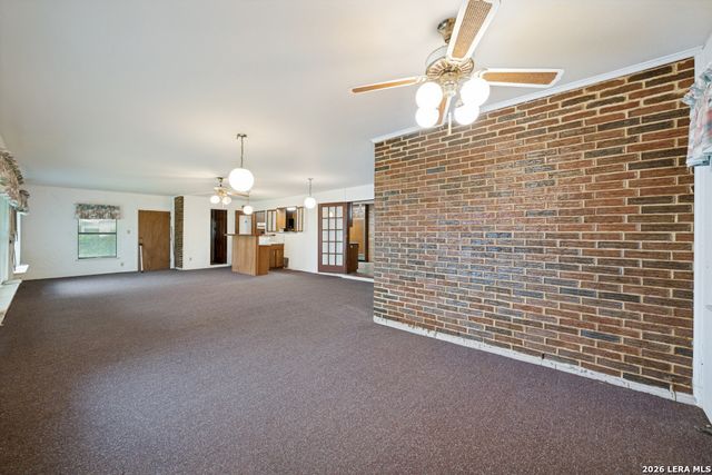 4875 MOUNT OLIVE RD, Adkins, TX 78101