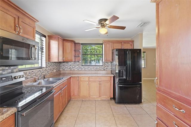 3770 SW 147TH LANE ROAD, Ocala, FL 34473