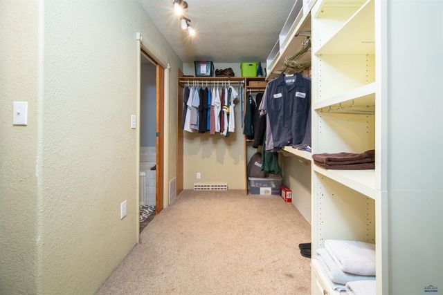 2125 ARROYO DR, Rapid City, SD 57702