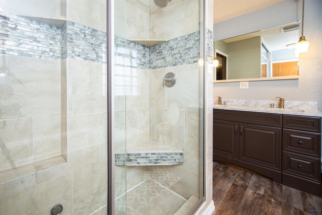 2125 ARROYO DR, Rapid City, SD 57702