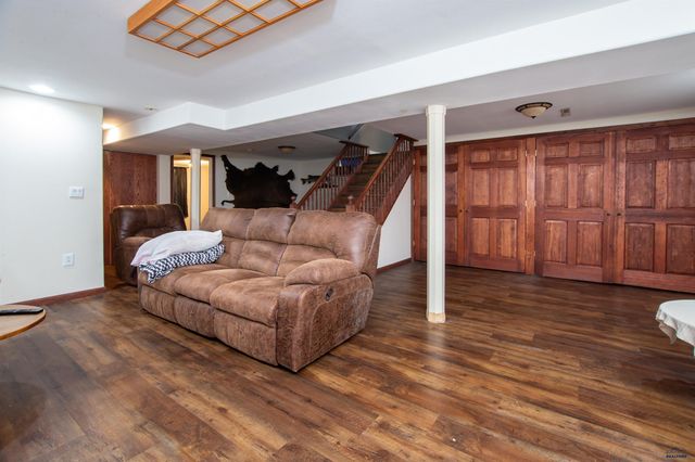 2125 ARROYO DR, Rapid City, SD 57702
