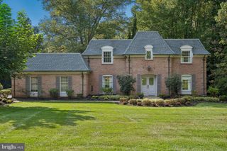 5 FORREST HILL RD, Hopewell, NJ 08530
