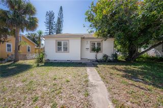3714 38TH AVENUE N, St Petersburg, FL 33713