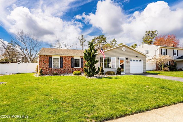 45 Pine Needle Street, Howell, NJ 07731