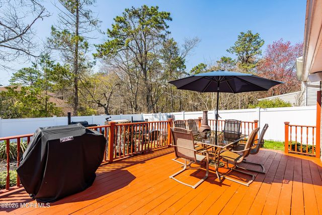 45 Pine Needle Street, Howell, NJ 07731