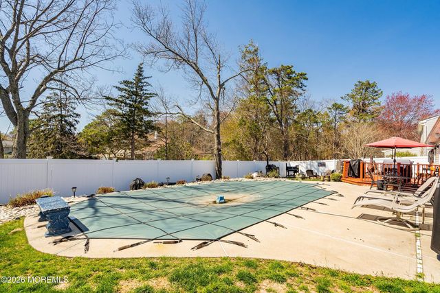 45 Pine Needle Street, Howell, NJ 07731