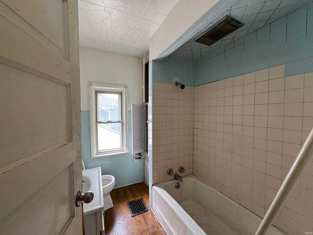 3722 S Harrison Street, Fort Wayne, IN 46807