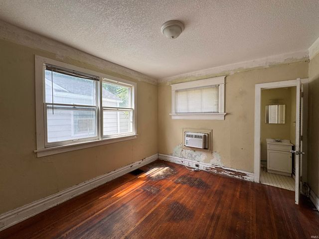 3722 S Harrison Street, Fort Wayne, IN 46807