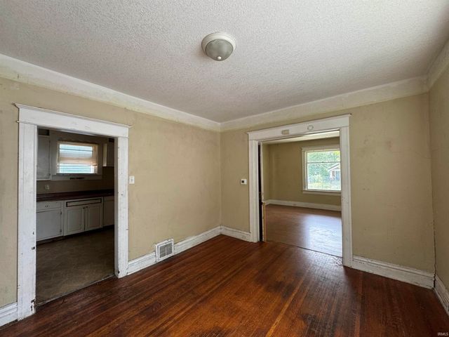 3722 S Harrison Street, Fort Wayne, IN 46807