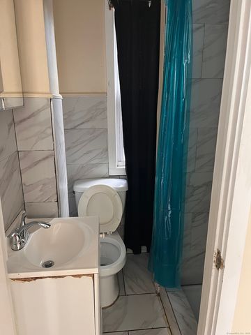 415 Bruce Avenue, Stratford, CT 06615