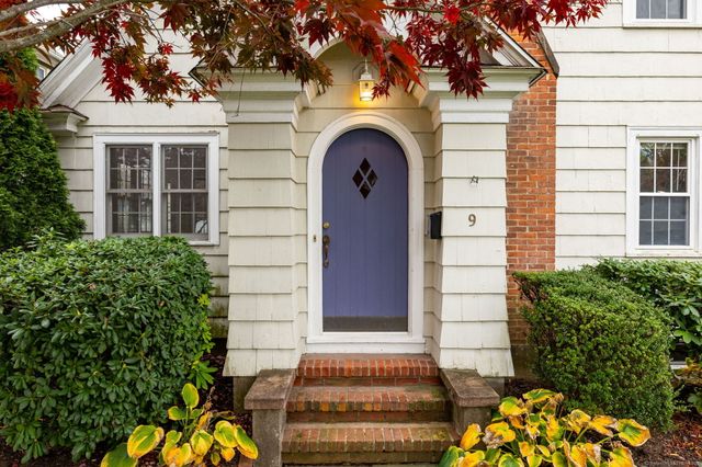 9 Avalon Place, Wethersfield, CT 06109