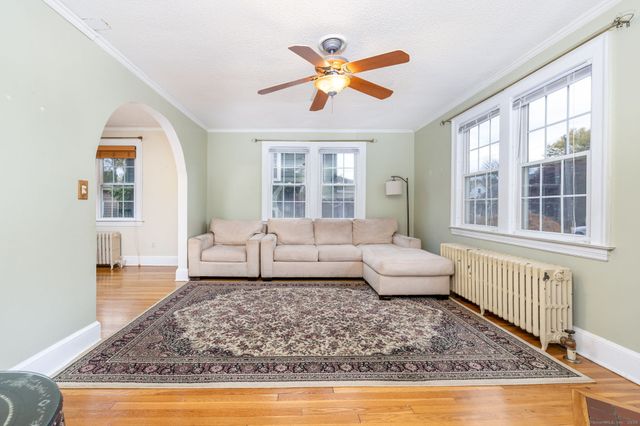 9 Avalon Place, Wethersfield, CT 06109