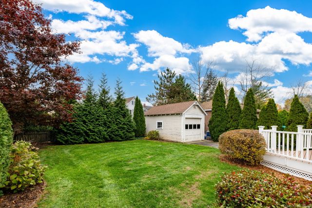 9 Avalon Place, Wethersfield, CT 06109