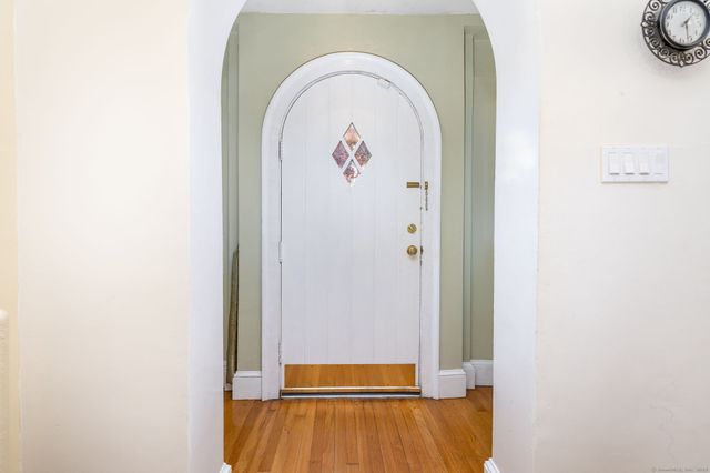 9 Avalon Place, Wethersfield, CT 06109