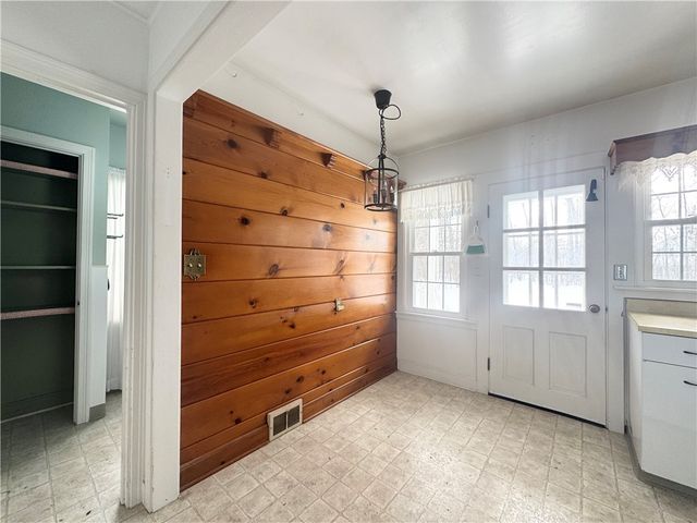 6430 East Lake Road, Owasco, NY 13021