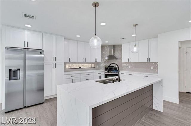 8312 Bermuda Beach Drive, Las Vegas, NV 89128