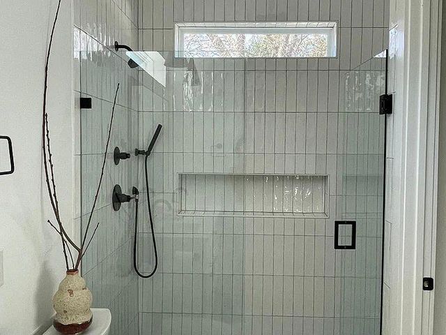 910 Gullett ST 2, Austin, TX 78702