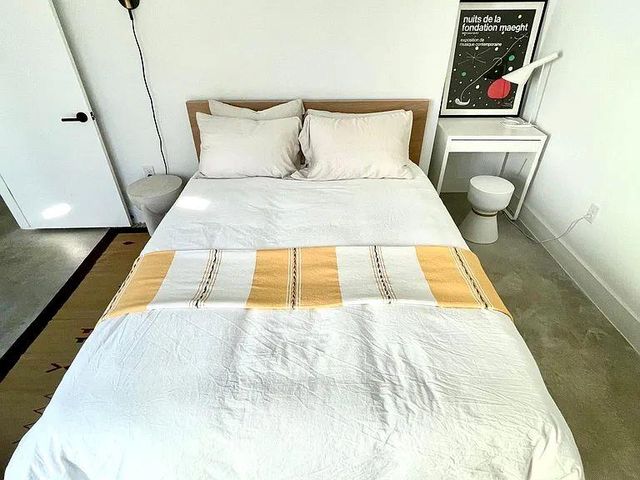 910 Gullett ST 2, Austin, TX 78702