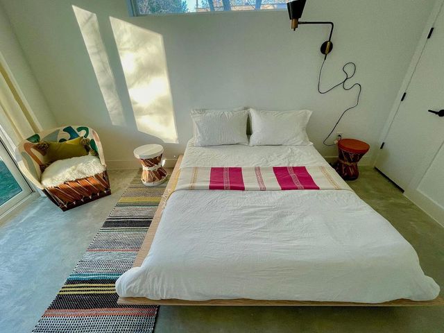 910 Gullett ST 2, Austin, TX 78702