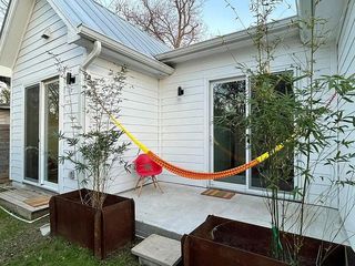 910 Gullett ST 2, Austin, TX 78702