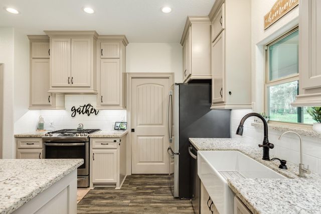 1546 Private Road 648, Cedar Lake, TX 77414
