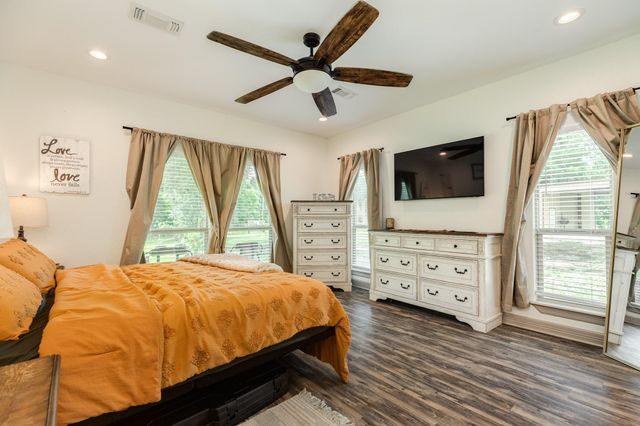 1546 Private Road 648, Cedar Lake, TX 77414