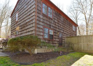 12 Church Road, Southbury, CT 06488