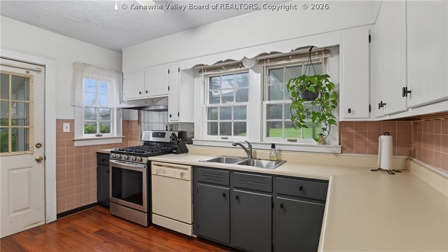 418 Norway Avenue, Huntington, WV 25705