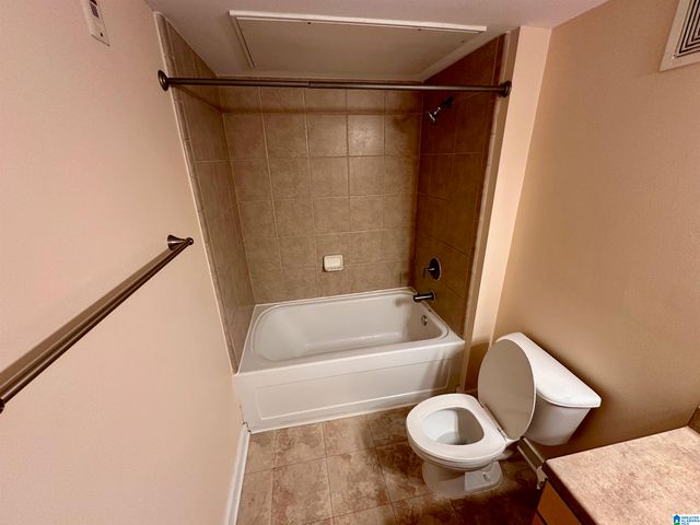 2020 5th Ave S Apt 340, Birmingham, AL 35233