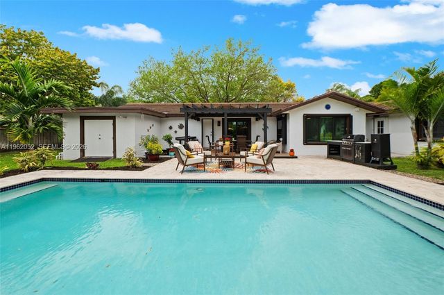 17605 SW 86th Ave, Palmetto Bay, FL 33157