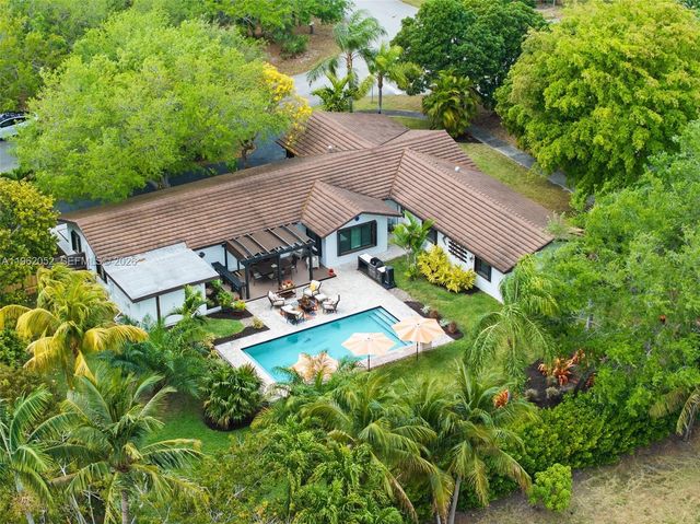 17605 SW 86th Ave, Palmetto Bay, FL 33157