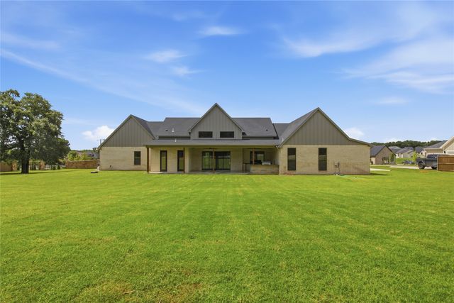 6300 Big Elk Drive, Fort Worth, TX 76140