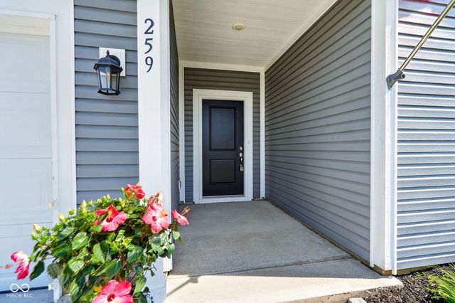259 Waters Edge Road, Pendleton, IN 46064