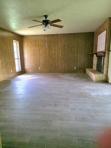 3126 Oak Hill Road, Carrollton, TX 75007