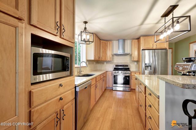 2000 S Togiak Avenue, Wasilla, AK 99654