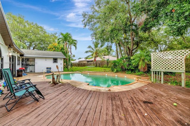 717 SW Aster Rd, Port St. Lucie, FL 34953