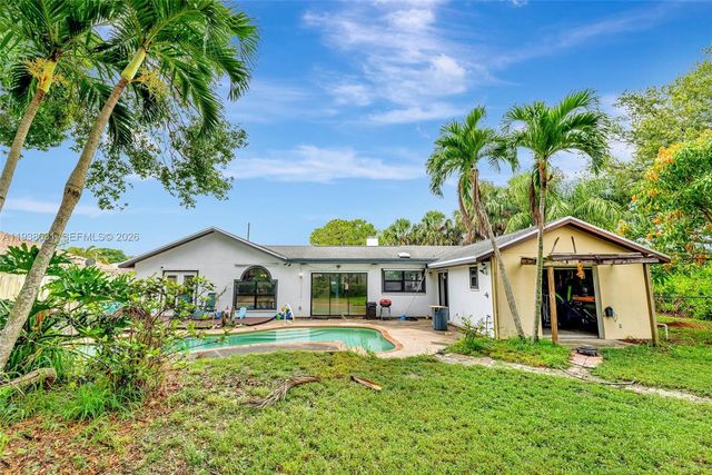 717 SW Aster Rd, Port St. Lucie, FL 34953