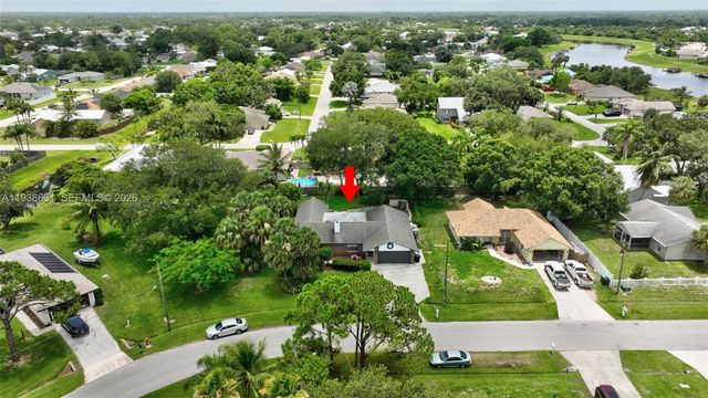 717 SW Aster Rd, Port St. Lucie, FL 34953