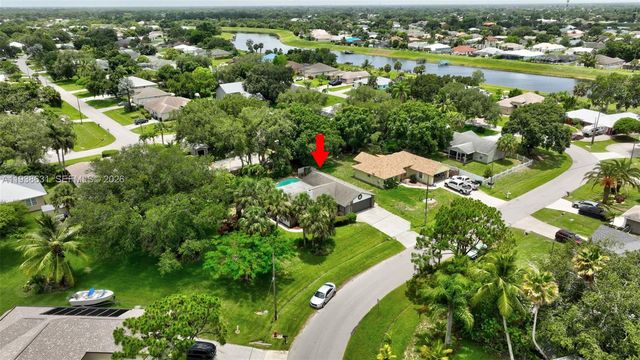 717 SW Aster Rd, Port St. Lucie, FL 34953