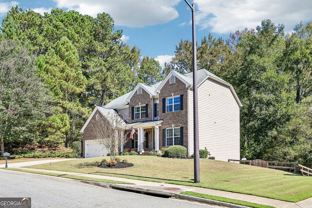 1102 Forest Creek Drive, Canton, GA 30115 — photo 2
