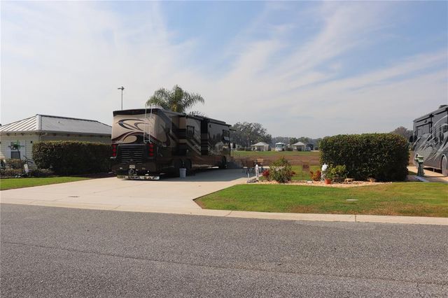 9532 SE 49TH TERRACE, Webster, FL 33597