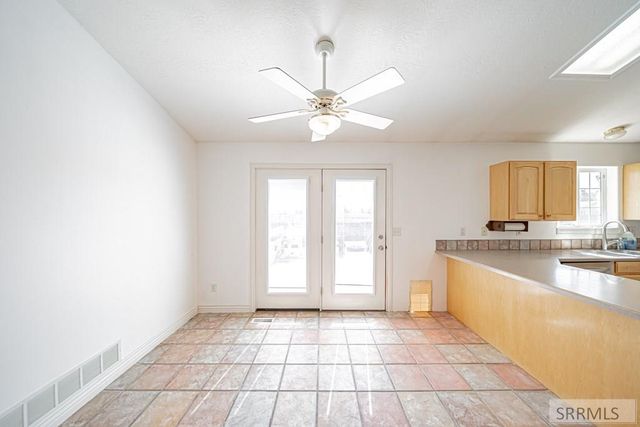 1232 Charlynn Way, Blackfoot, ID 83221