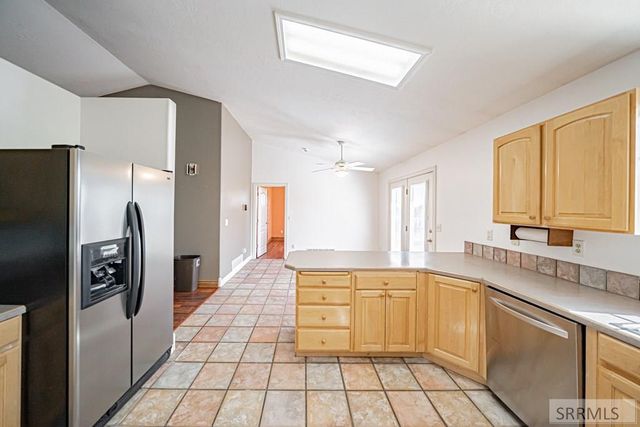 1232 Charlynn Way, Blackfoot, ID 83221