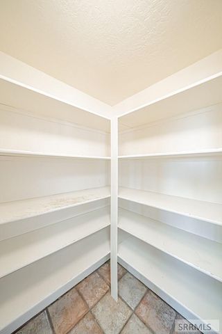 1232 Charlynn Way, Blackfoot, ID 83221