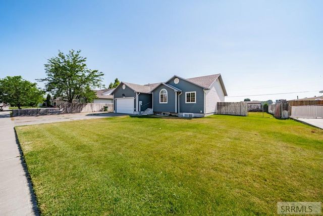 1232 Charlynn Way, Blackfoot, ID 83221