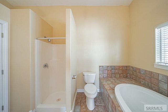 1232 Charlynn Way, Blackfoot, ID 83221