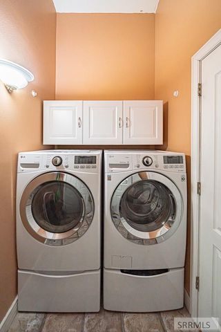 1232 Charlynn Way, Blackfoot, ID 83221