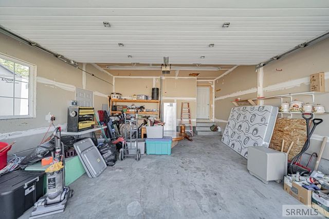 1232 Charlynn Way, Blackfoot, ID 83221